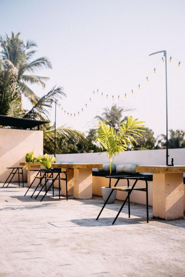 Spindrift Hostel Madiha (Adults Only) Matara Exterior photo